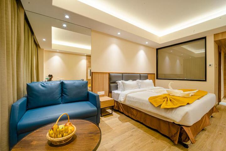 General 16 of 36