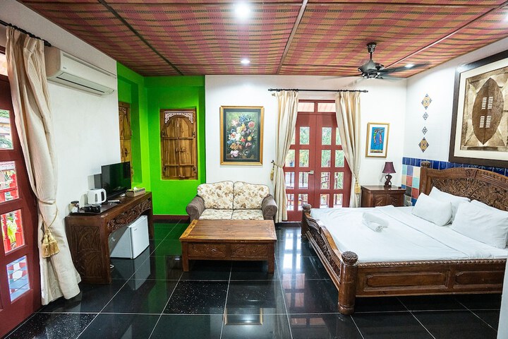 Room 55 of 195