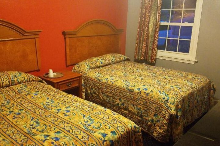 BERKELEY SPRINGS MOTEL