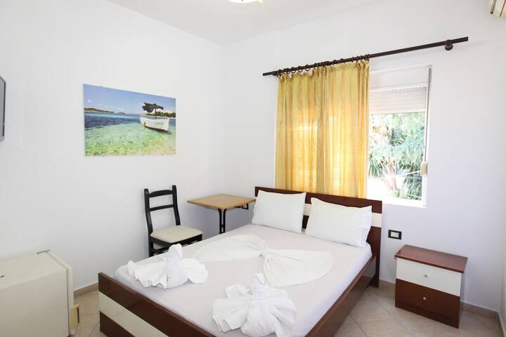 Room 15 of 53