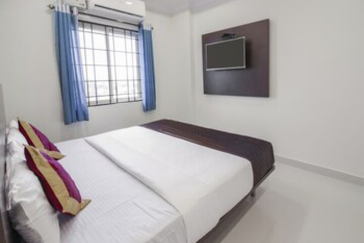 Room 12 of 21