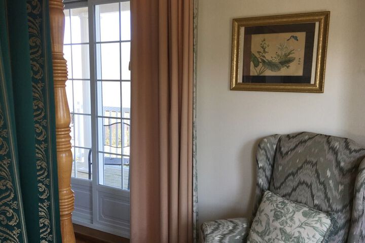 Room 9 of 59