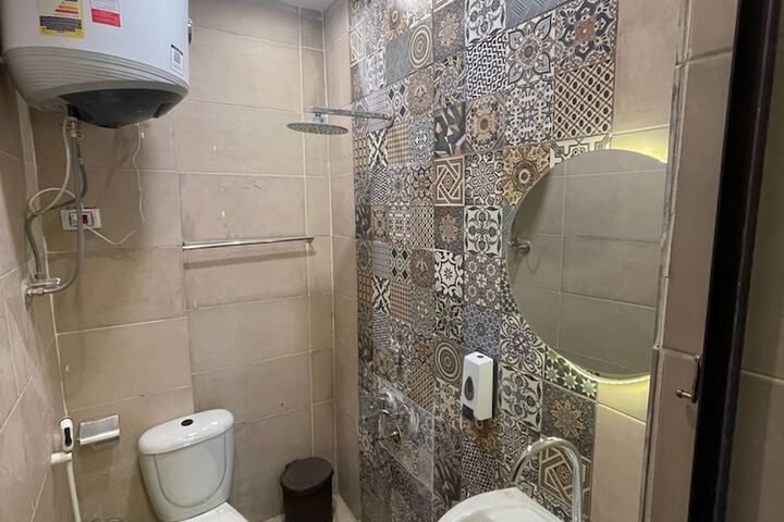 Room 16 of 22