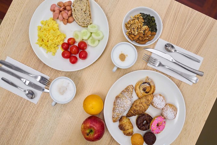 Breakfast/Coffee Service 81 of 88