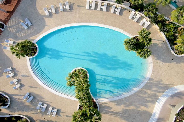 Pool 42 of 92