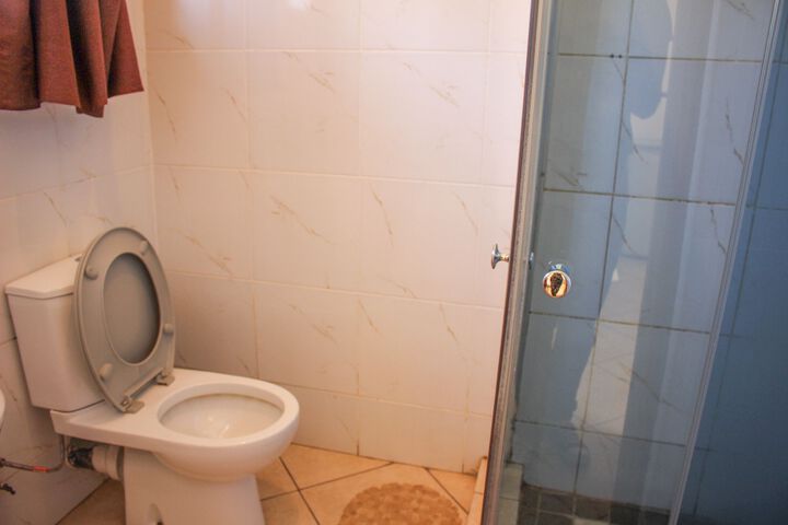 Room 10 of 60