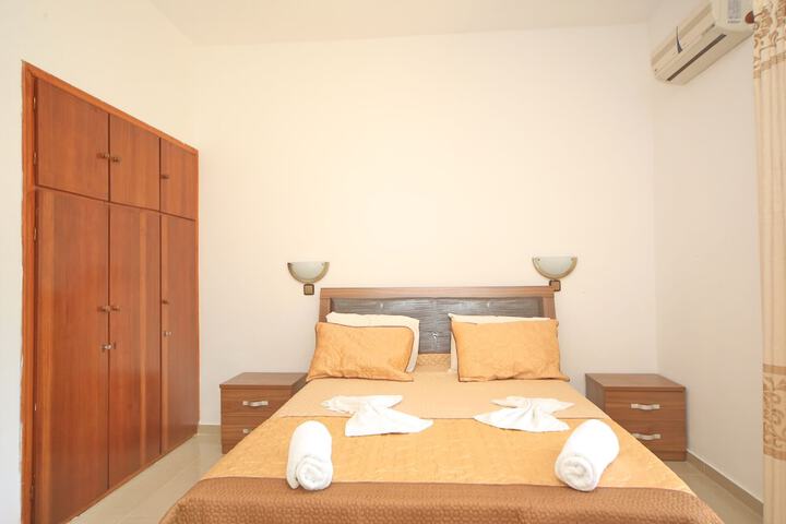 Room 7 of 29