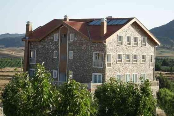 Hotel 27 of 29