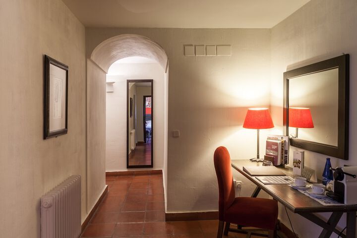 Room 21 of 65