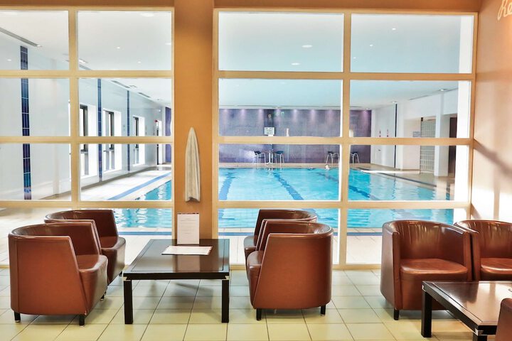 Pool 32 of 100