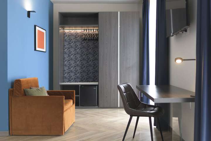 Room 26 of 47
