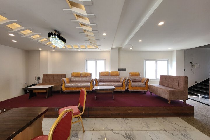 Ballroom/Hall 67 of 75