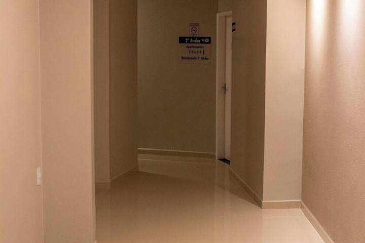 Ballroom/Hall 36 of 39
