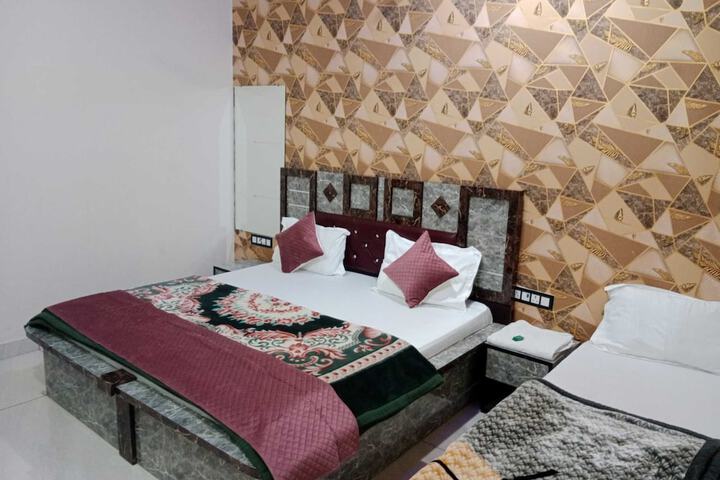 Room 7 of 23