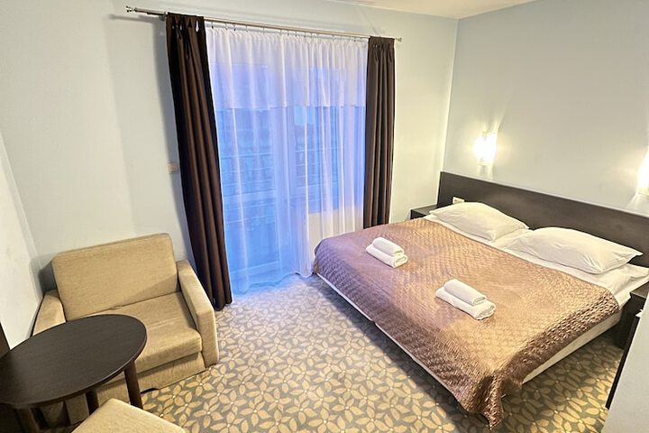 Room 28 of 110