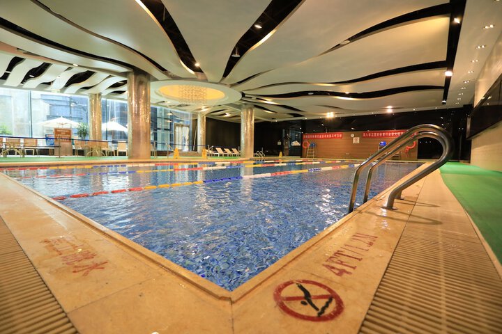 Pool Hotel