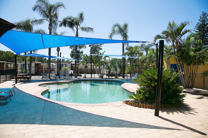 Pool Hotel