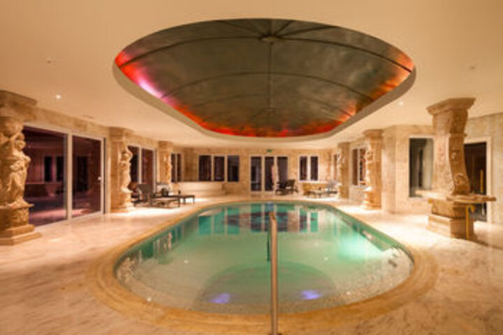 Pool 49 of 70