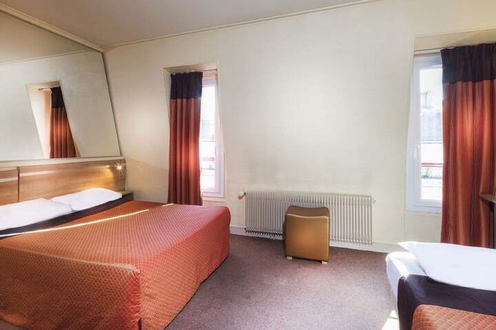 Room 18 of 62