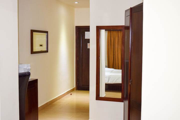 Room 32 of 86