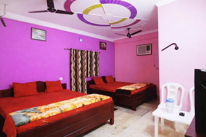 Room 10 of 21