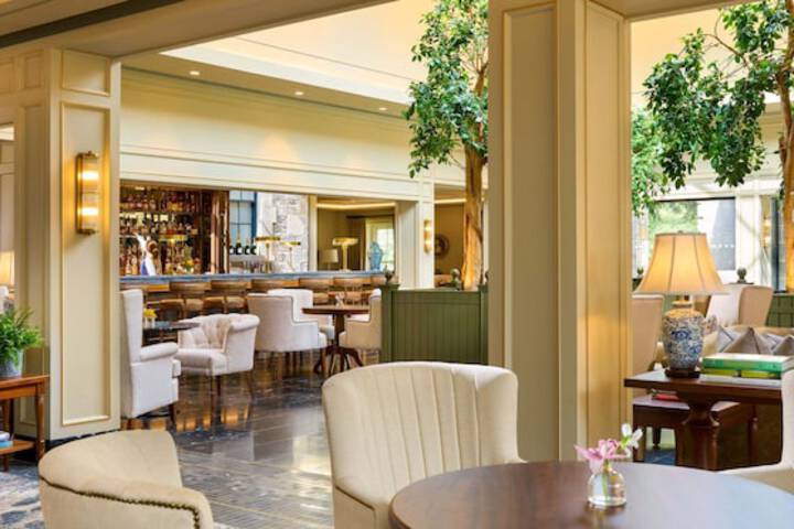 Guest Lobby