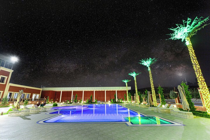 Pool 39 of 54