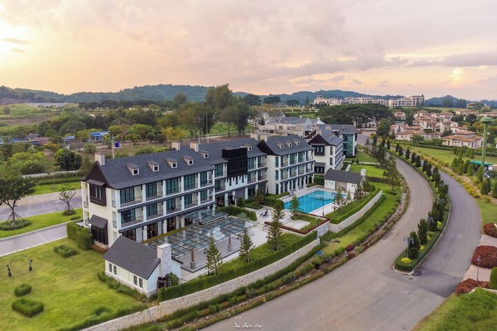 Estella Khao Yai