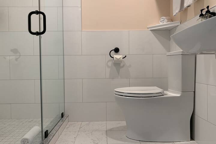 Room 12 of 21