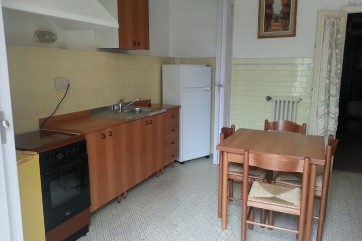 Room 3 of 26