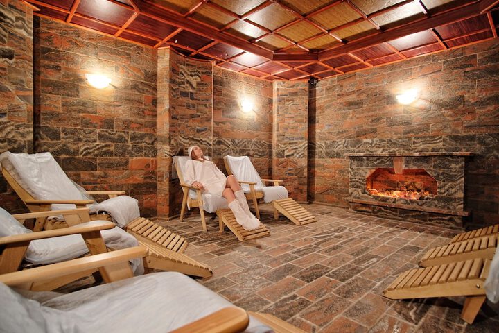 Spa 50 of 72