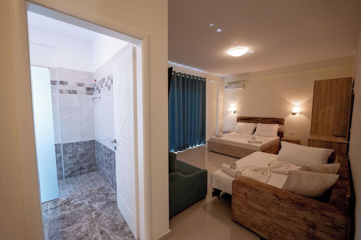 Room 45 of 156