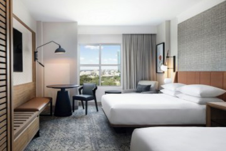 Room 16 of 72