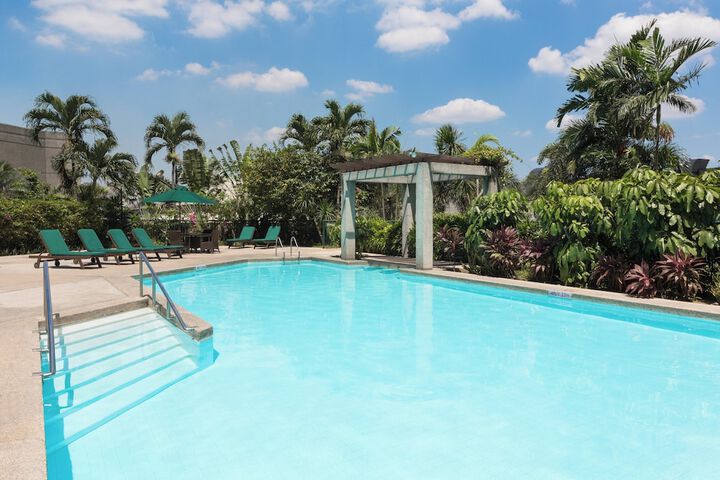 Pool 45 of 83