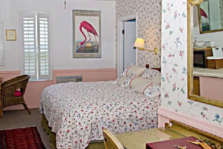 Room 26 of 63