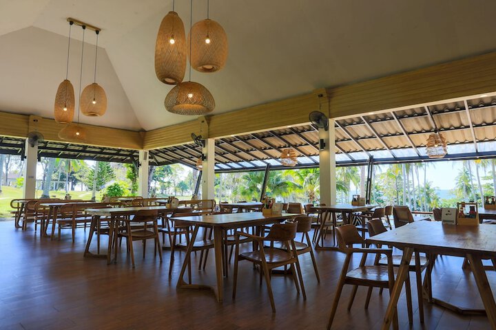 Dining 167 of 251