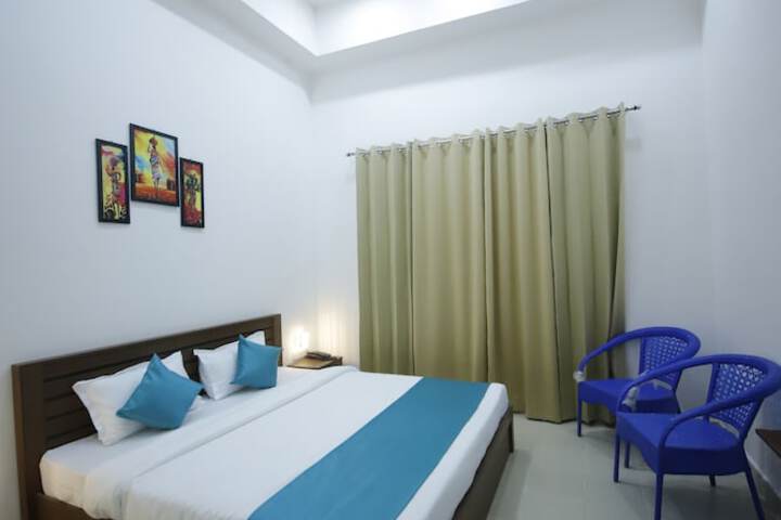 Room 9 of 53