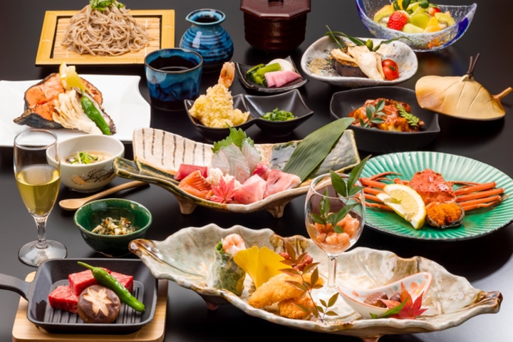 Dining 7 of 7