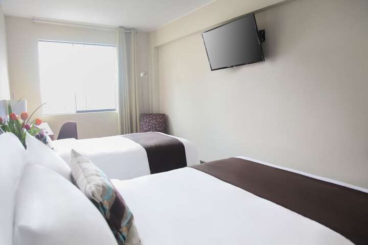 Room 15 of 30