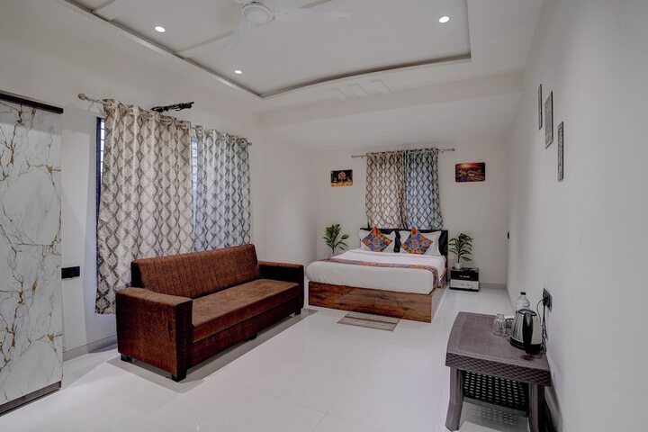 Room 14 of 36