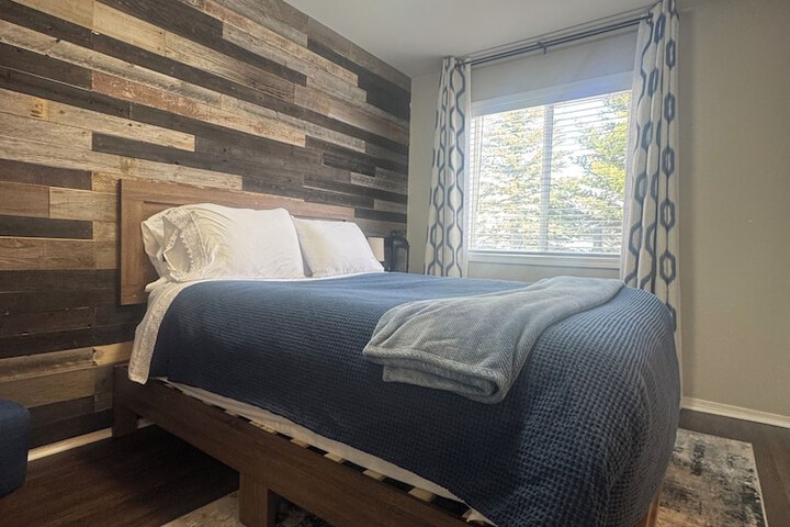 Room 16 of 24