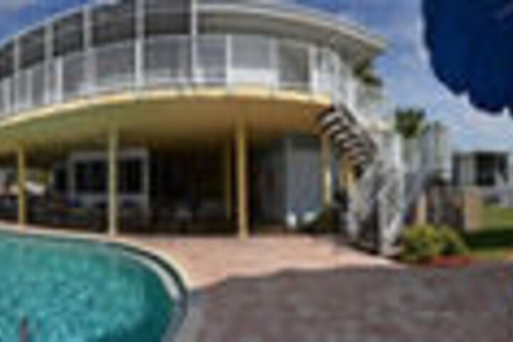 Pool 29 of 33
