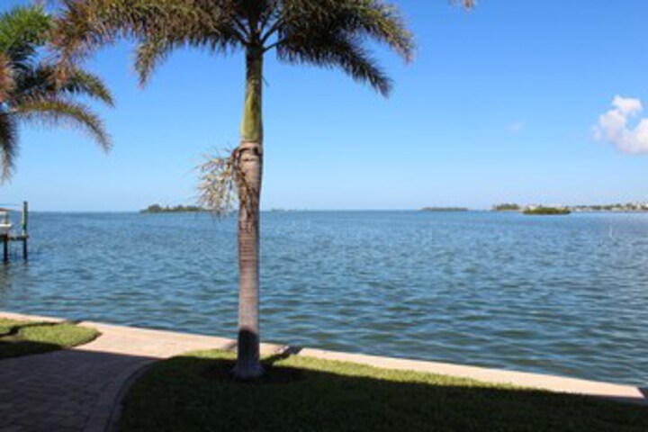 Property Grounds 13 of 38