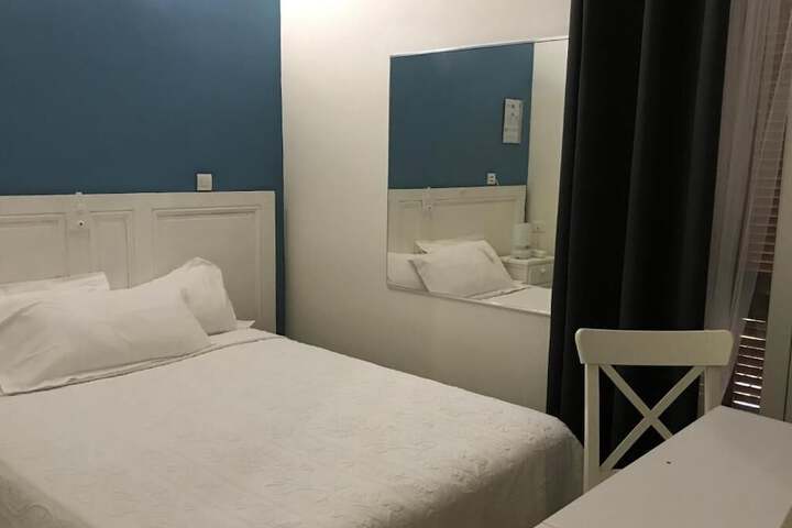 Room 9 of 53