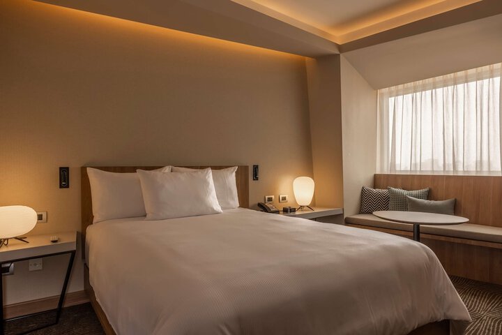 Room 20 of 77
