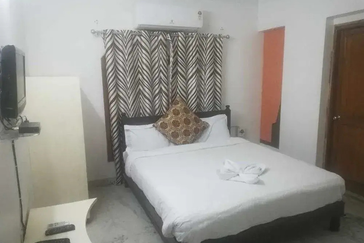 Room 4 of 22