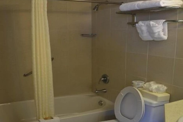 Clean Restrooms