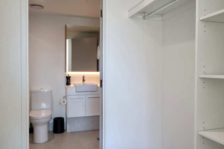 Room 37 of 51