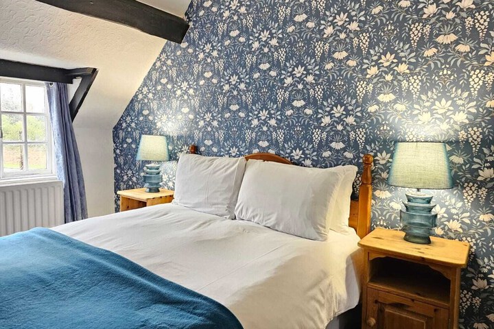 Room 9 of 29