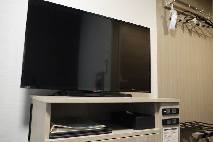 Room 7 of 25